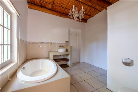 False - House For Sale in McGregor, Western Cape - M127021