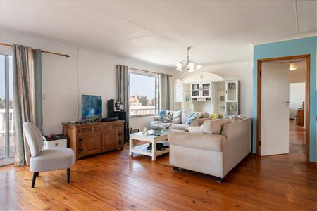 False - House For Sale in Bettys Bay, Western Cape - M125421