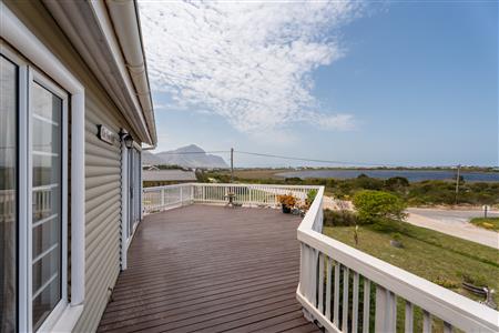 False - House For Sale in Bettys Bay, Western Cape - M125421