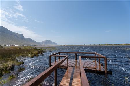 False - House For Sale in Bettys Bay, Western Cape - M125421