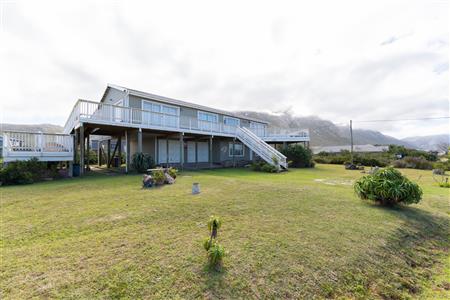 False - House For Sale in Bettys Bay, Western Cape - M125421