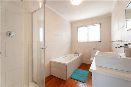 False - House For Sale in Bettys Bay, Western Cape - M125421