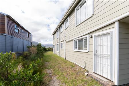 False - House For Sale in Bettys Bay, Western Cape - M125421