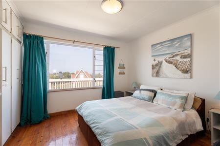False - House For Sale in Bettys Bay, Western Cape - M125421
