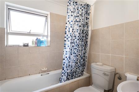 False - Apartment For Sale in Anchorage Park, Gordons Bay, Western Cape - M127032