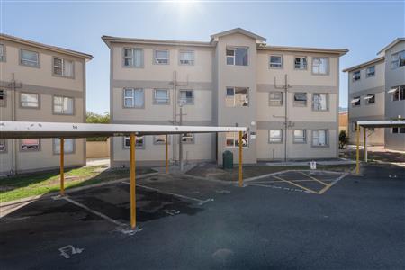 False - Apartment For Sale in Anchorage Park, Gordons Bay, Western Cape - M127032