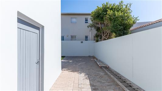 False - House For Sale in Calypso Beach, Langebaan, Western Cape - M127044