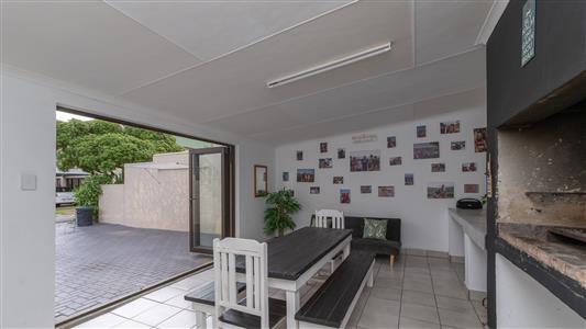 Townhouse For Sale in Twee Kuilen, Diaz Beach, Mossel Bay, Western Cape - M127045
