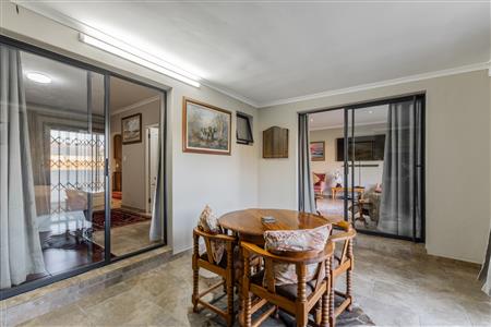 False - House For Sale in Fairview Golf Estate, Gordons Bay, Western Cape - M124576