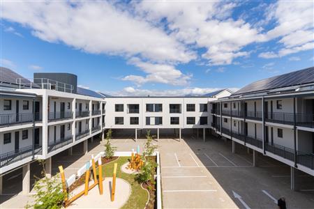 Apartment For Sale in Paarl South, Paarl, Western Cape - M127060