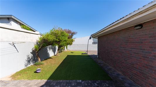 House For Sale in Myburgh Park, Langebaan, Western Cape - M127056