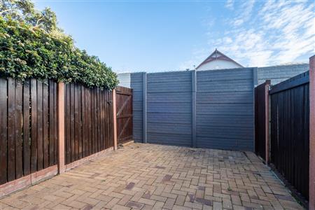 False - Apartment Unavailable in Durbanville Central, Durbanville, Western Cape - M113264