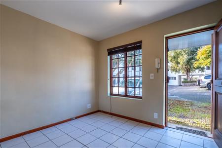 False - Apartment Unavailable in Durbanville Central, Durbanville, Western Cape - M113264