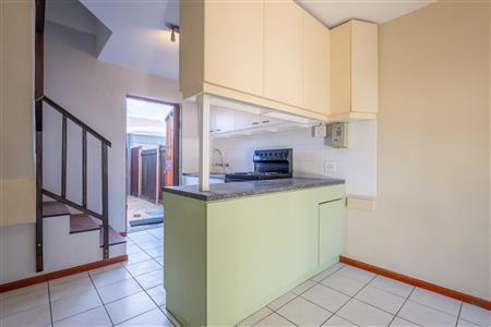 False - Apartment Unavailable in Durbanville Central, Durbanville, Western Cape - M113264