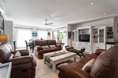 False - House For Sale in Somerset West, Western Cape - M127062