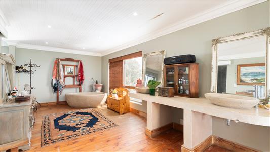 House For Sale in Struisbaai, Western Cape - M127061
