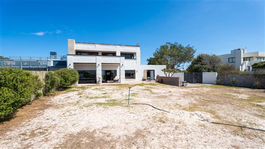 House For Sale in Struisbaai, Western Cape - M127061