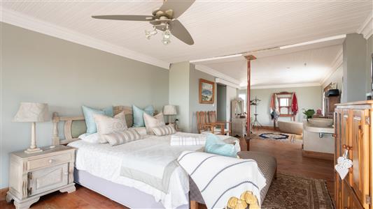 House For Sale in Struisbaai, Western Cape - M127061