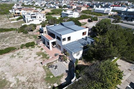 House For Sale in Struisbaai, Western Cape - M127061