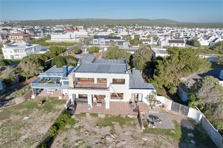 House For Sale in Struisbaai, Western Cape - M127061