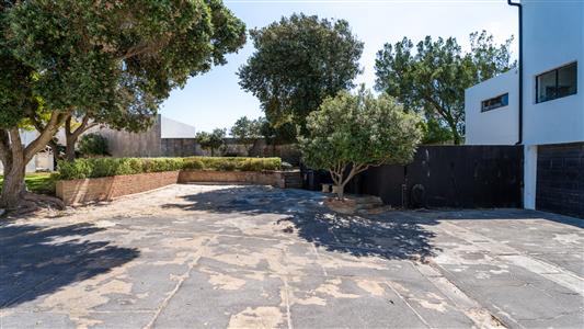House For Sale in Struisbaai, Western Cape - M127061
