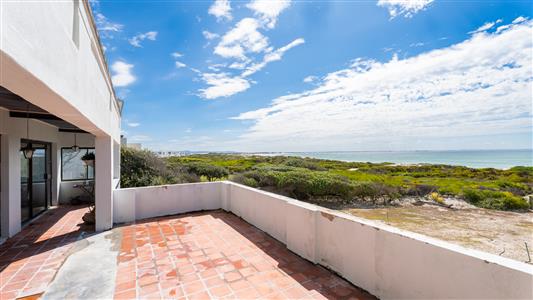 House For Sale in Struisbaai, Western Cape - M127061