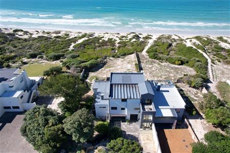 House For Sale in Struisbaai, Western Cape - M127061