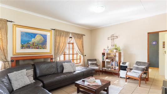 False - Townhouse for sale in Polokwane - M127052