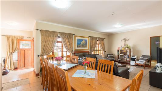 False - Townhouse for sale in Polokwane - M127052