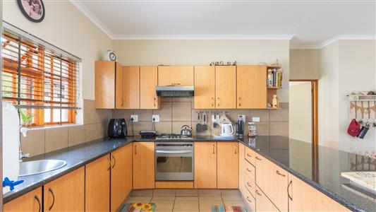 False - Townhouse for sale in Polokwane - M127052