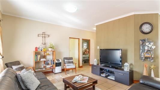 False - Townhouse for sale in Polokwane - M127052