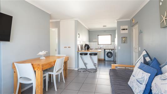 Apartment To Rent in Greenways Golf Estate, Strand, Western Cape - M127047