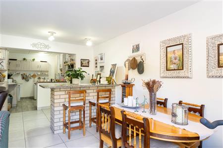 Townhouse For Sale in Diaz Beach, Mossel Bay, Western Cape - M127069