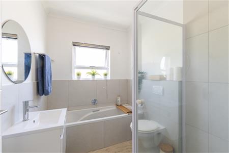 False - Townhouse Sold in Paarl North, Paarl, Western Cape - M127089