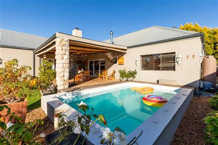 False - House For Sale in Riversdale, Western Cape - M123881