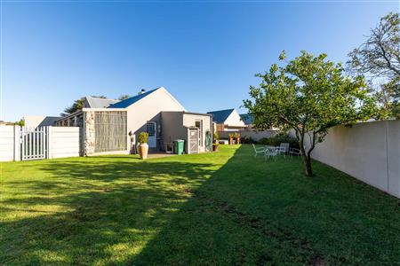 False - House For Sale in Riversdale, Western Cape - M123881