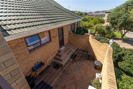 House Sold in Hersham, Groot Brakrivier, Western Cape - M127076