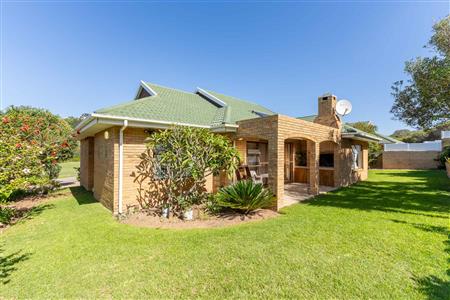 House Sold in Hersham, Groot Brakrivier, Western Cape - M127076