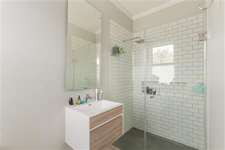 House For Sale in Boschenmeer Golf & Country Estate, Paarl, Western Cape - M127100
