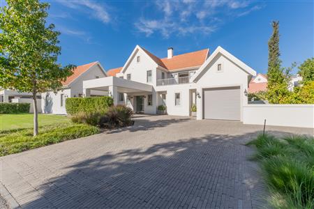 House For Sale in Boschenmeer Golf & Country Estate, Paarl, Western Cape - M127100