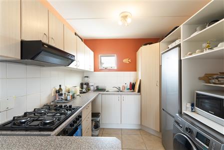 Apartment For Sale in Muizenberg, Cape Town, Western Cape - M127094