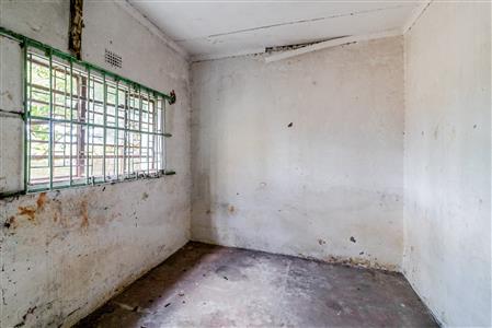 Retail For Sale in Mdantsane, East London, Eastern Cape - M127107