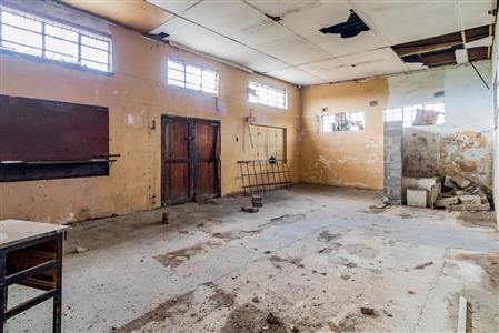 Retail For Sale in Mdantsane, East London, Eastern Cape - M127107