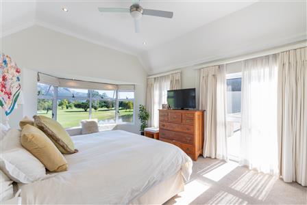 False - House For Sale in Boschenmeer Golf & Country Estate, Paarl, Western Cape - M127102