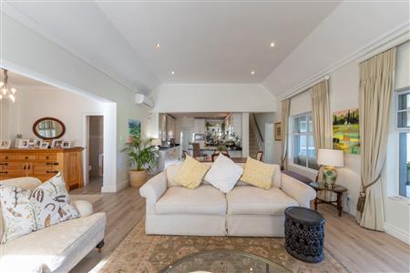 False - House For Sale in Boschenmeer Golf & Country Estate, Paarl, Western Cape - M127102