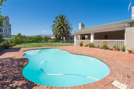 False - Apartment For Sale in Greenways Golf Estate, Strand, Western Cape - M127095