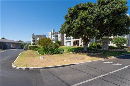 False - Apartment For Sale in Greenways Golf Estate, Strand, Western Cape - M127095