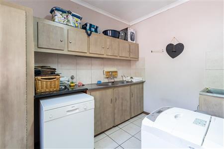 Townhouse Unavailable in Polokwane Central, Polokwane, Limpopo - M127111