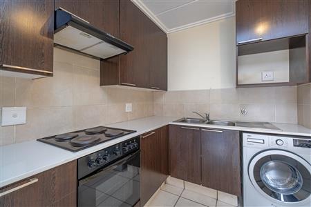 Apartment For Sale in Fourways, Sandton, Gauteng - M127114