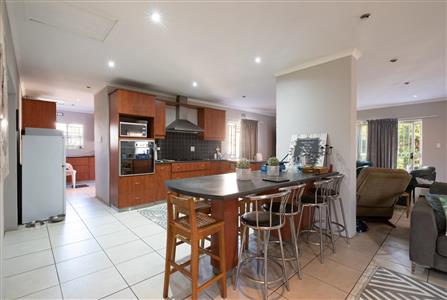 House For Sale in Langerug, Worcester, Western Cape - M121403